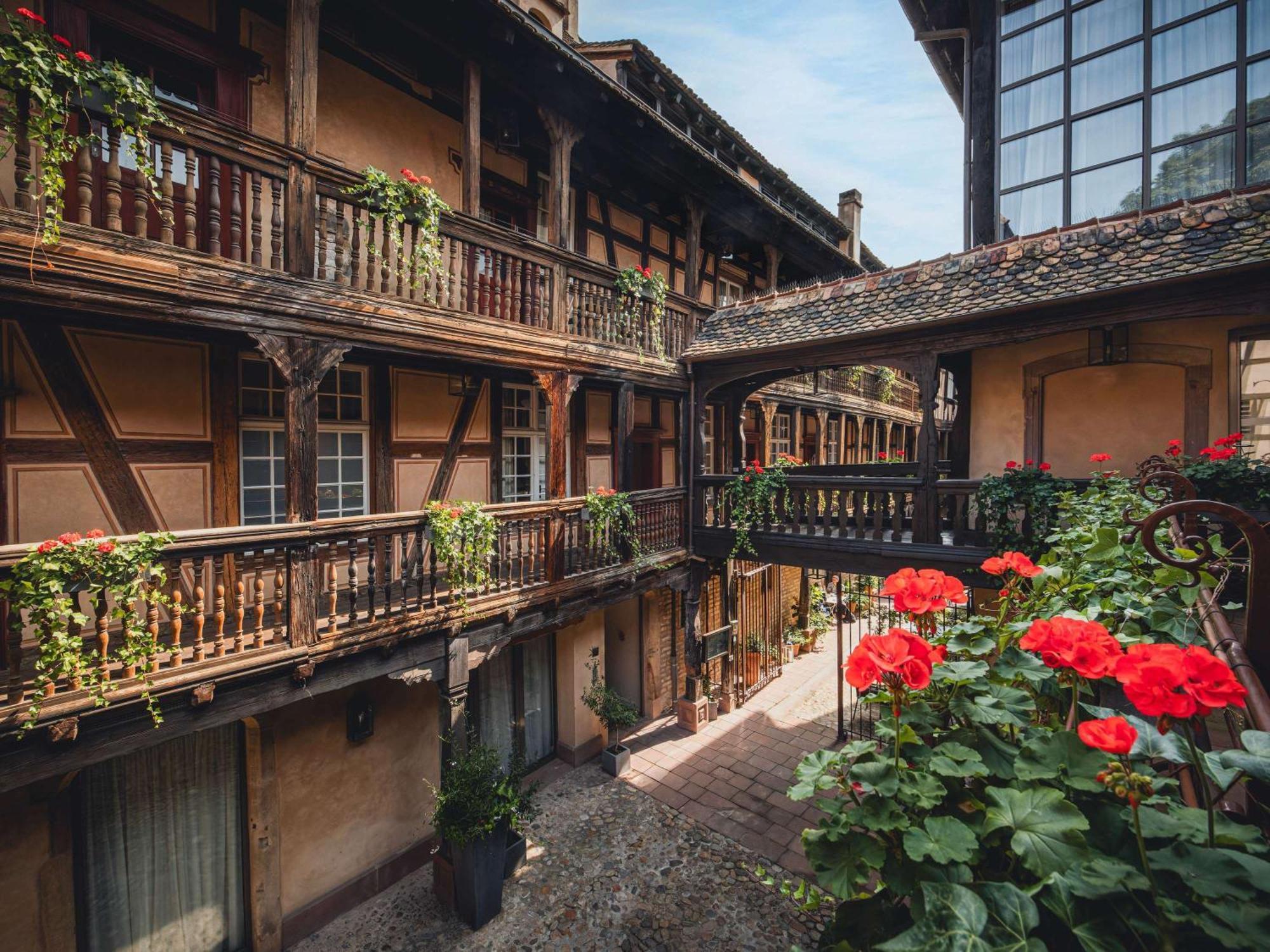 Cour Du Corbeau - Mgallery Hotel 4*