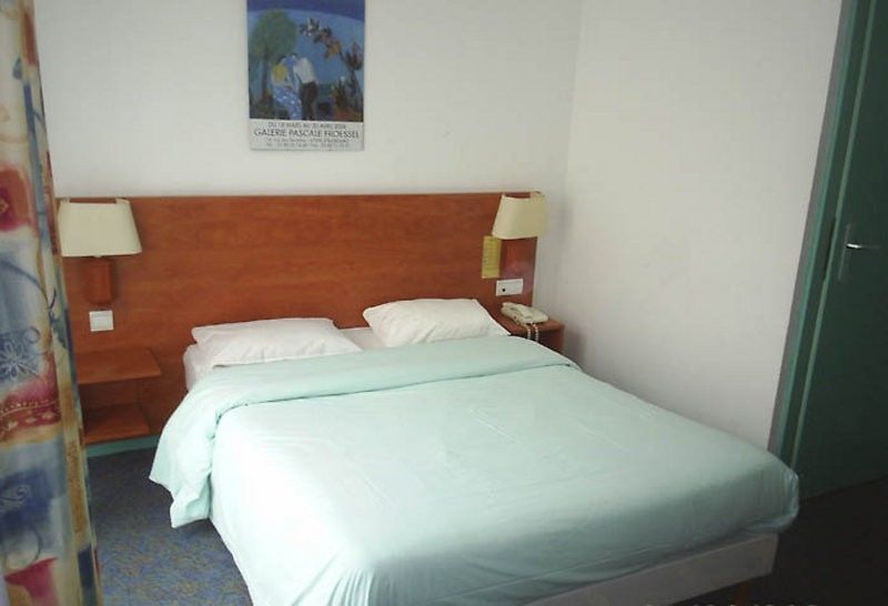 Le 21eme Hotel 2*