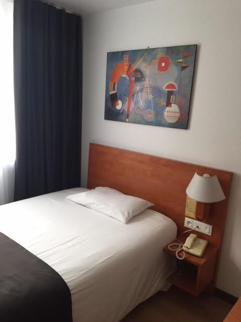 Le 21eme Hotel 2*