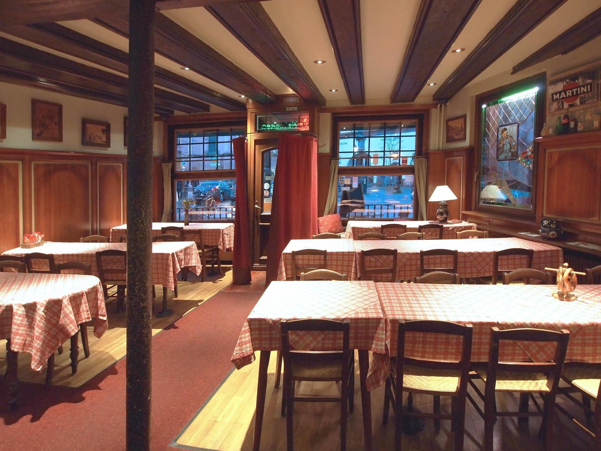 Logis Restaurant Au Cerf D'or Hotel 3*