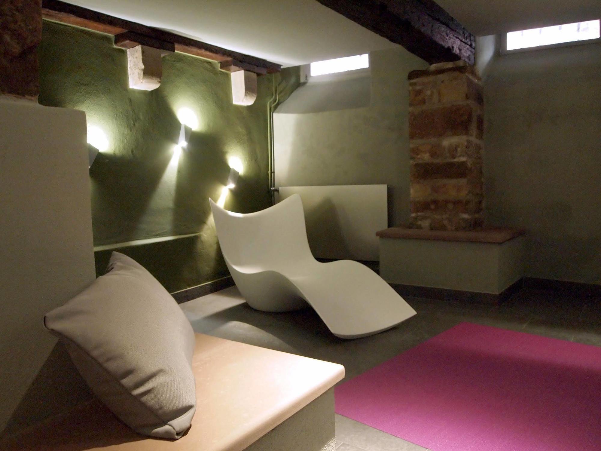 Logis Restaurant Au Cerf D'or Hotel 3*