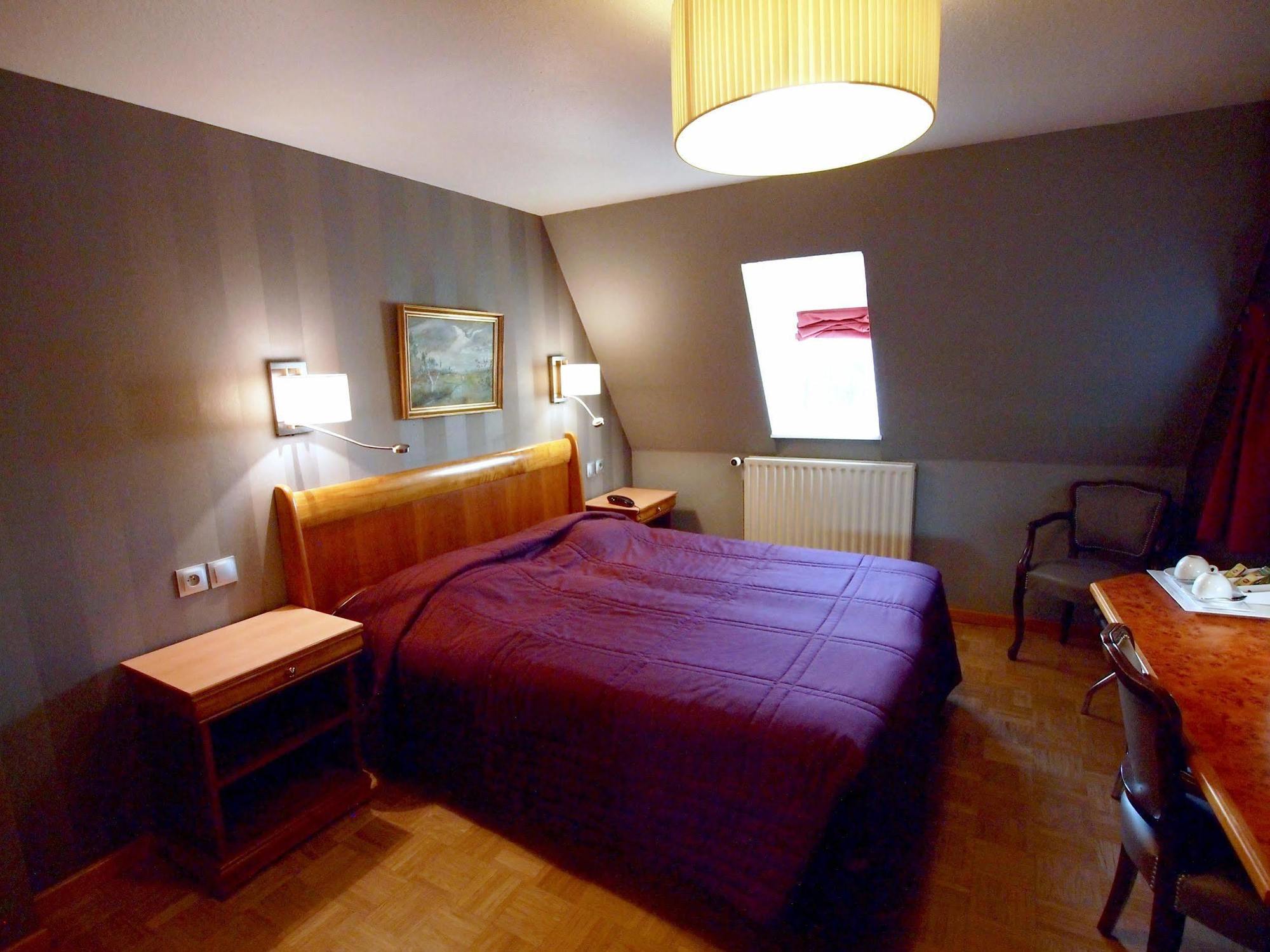 Logis Restaurant Au Cerf D'or Hotel 3*