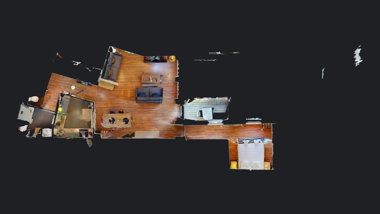 Le 23 - *