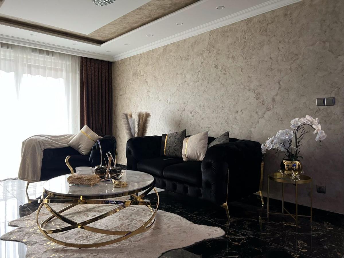 Luxurynight Apartment