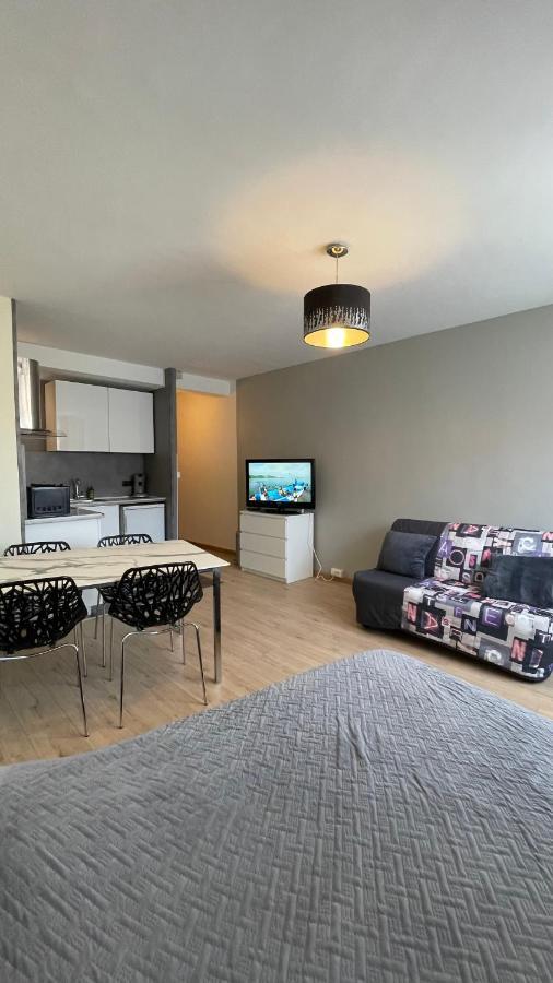 Apartment Grand Proche Du Centre