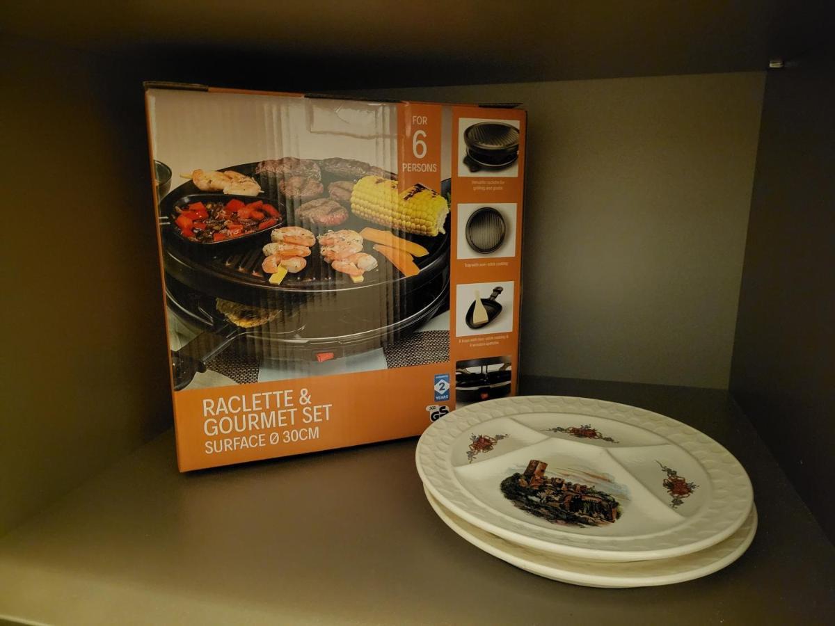Les Couleurs De Poteries - Avec Garage Gratuit