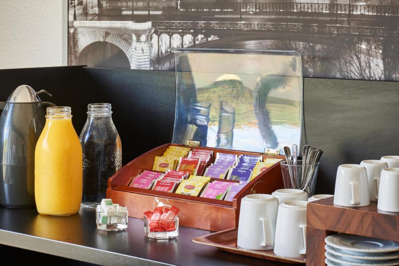 Kyriad Direct Ouest - Zenith Hotel