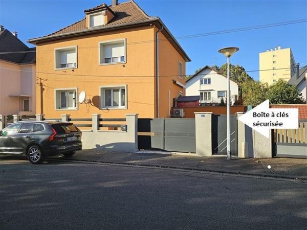 Deluxe Marc - De Tourisme Classe Avec Parking Gratuit Apartment *