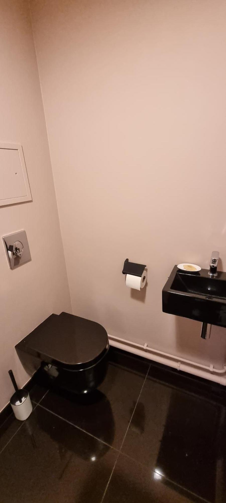 Bel Appartement Contemporain Avec Terrasse Climatisation Et Parking Payant En Option Strasbourg