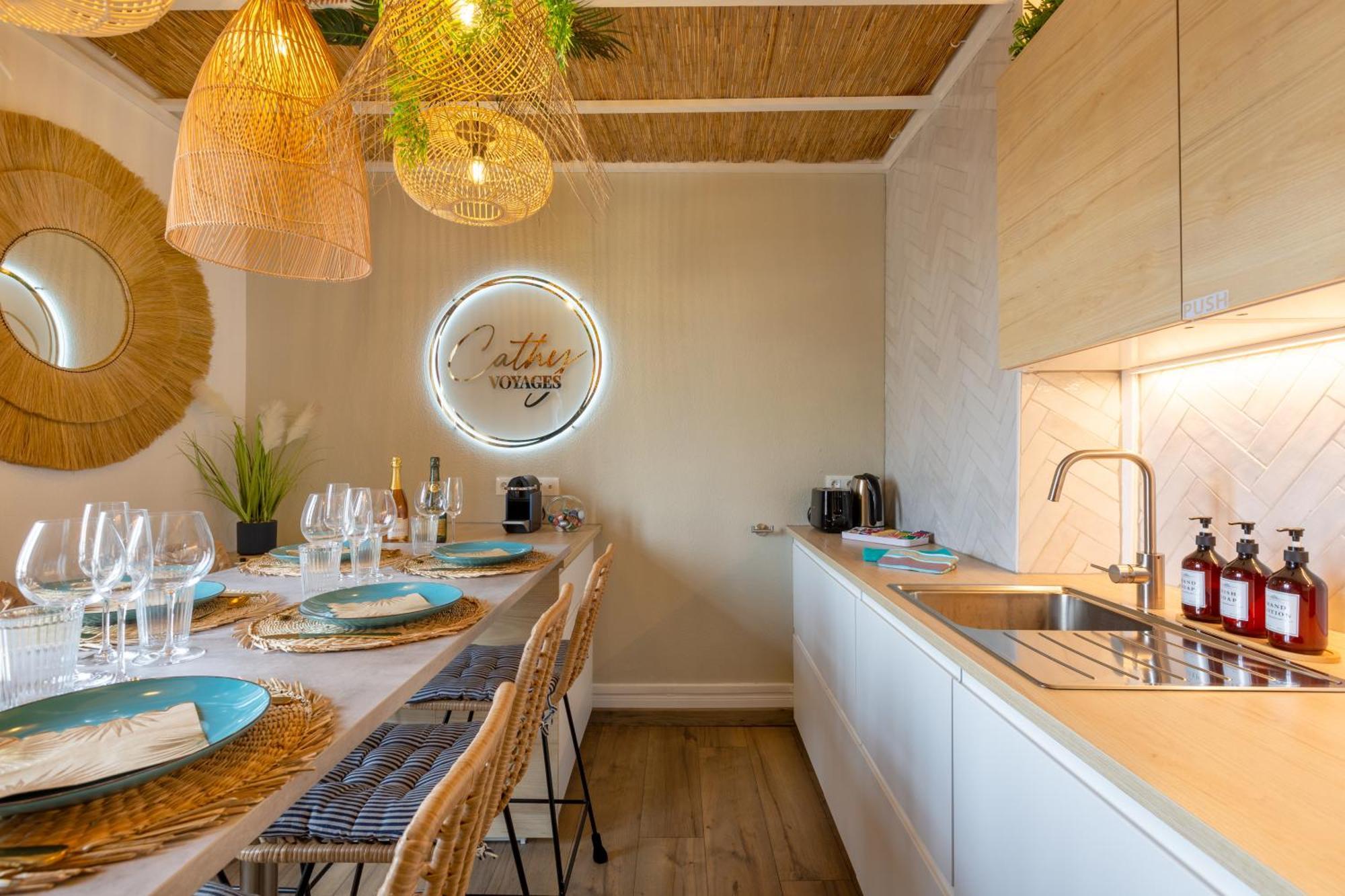 Lit Rond Tres Grand Et Confortable - Garage Possible Ou Parking Gratuit Rue - Gare 2 Min Et 4 Min En Tram - Ciel Etoile - Netflix Videoprojecteur - Luxe Et Evasion Apartment Straßburg