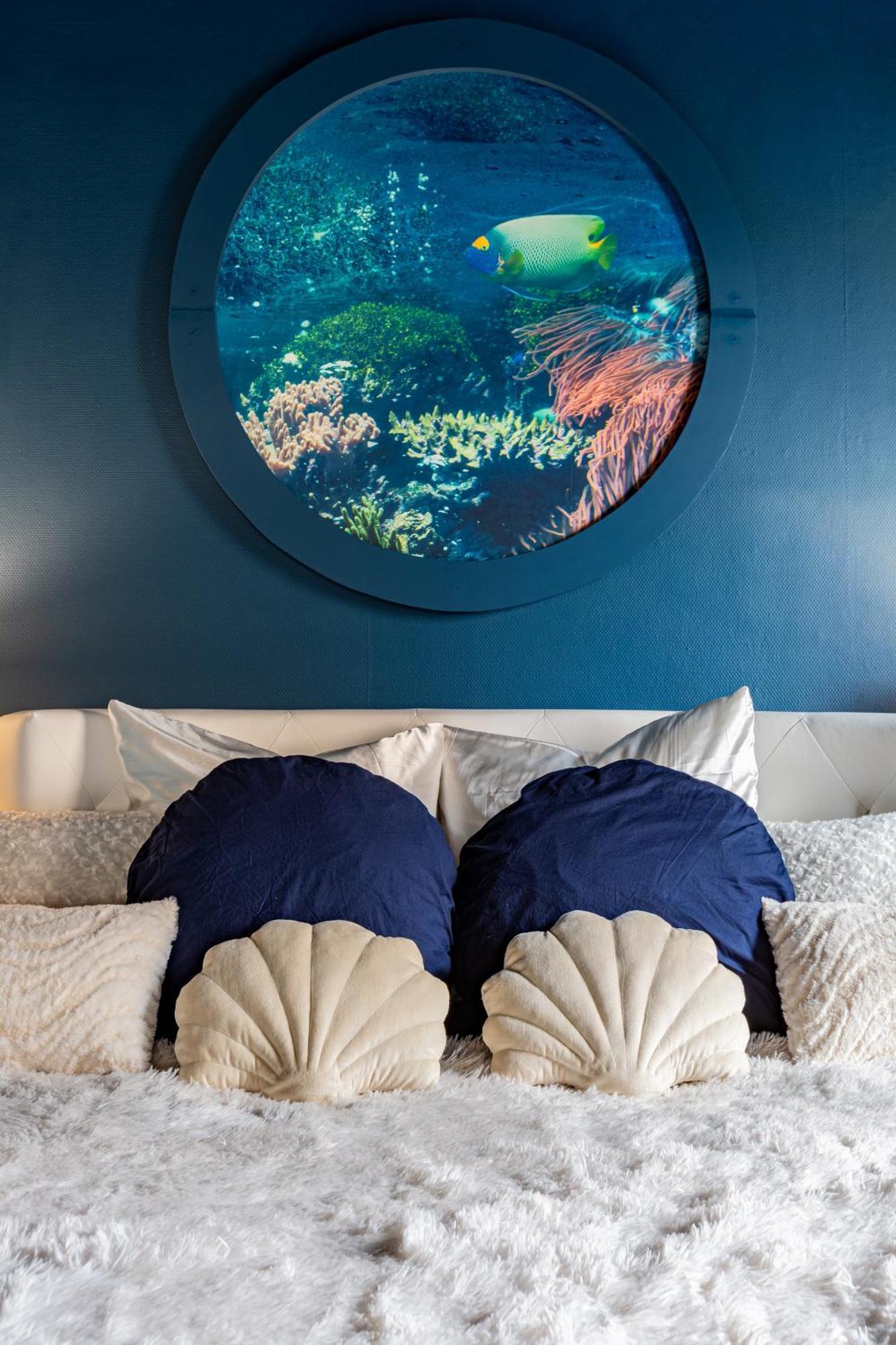 Lit Rond Tres Grand Et Confortable - Garage Possible Ou Parking Gratuit Rue - Gare 2 Min Et 4 Min En Tram - Ciel Etoile - Netflix Videoprojecteur - Luxe Et Evasion