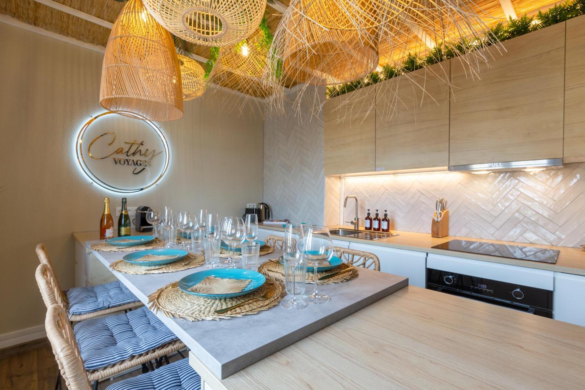 Lit Rond Tres Grand Et Confortable - Garage Possible Ou Parking Gratuit Rue - Gare 2 Min Et 4 Min En Tram - Ciel Etoile - Netflix Videoprojecteur - Luxe Et Evasion Straßburg