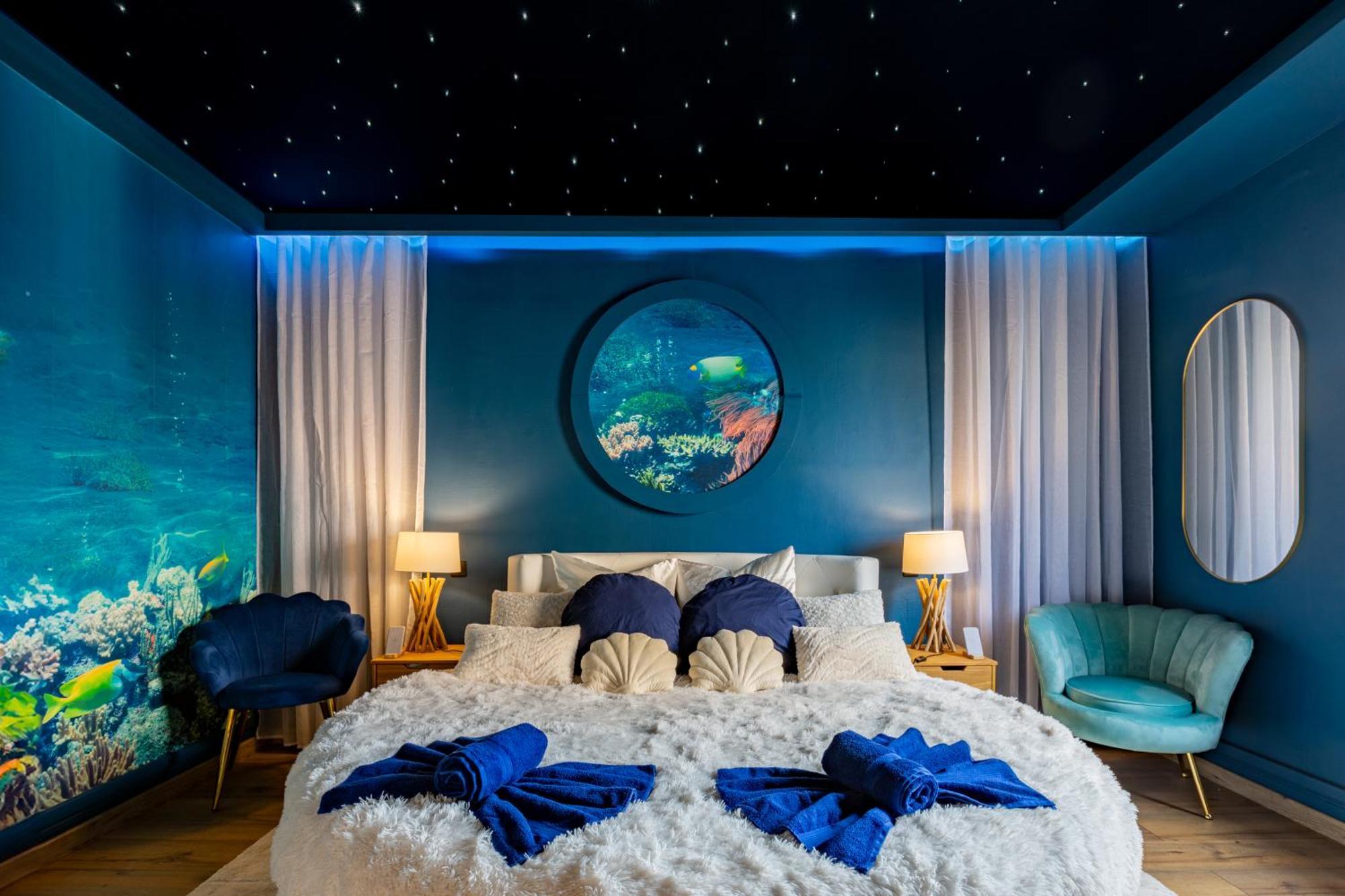Lit Rond Tres Grand Et Confortable - Garage Possible Ou Parking Gratuit Rue - Gare 2 Min Et 4 Min En Tram - Ciel Etoile - Netflix Videoprojecteur - Luxe Et Evasion Apartment Straßburg