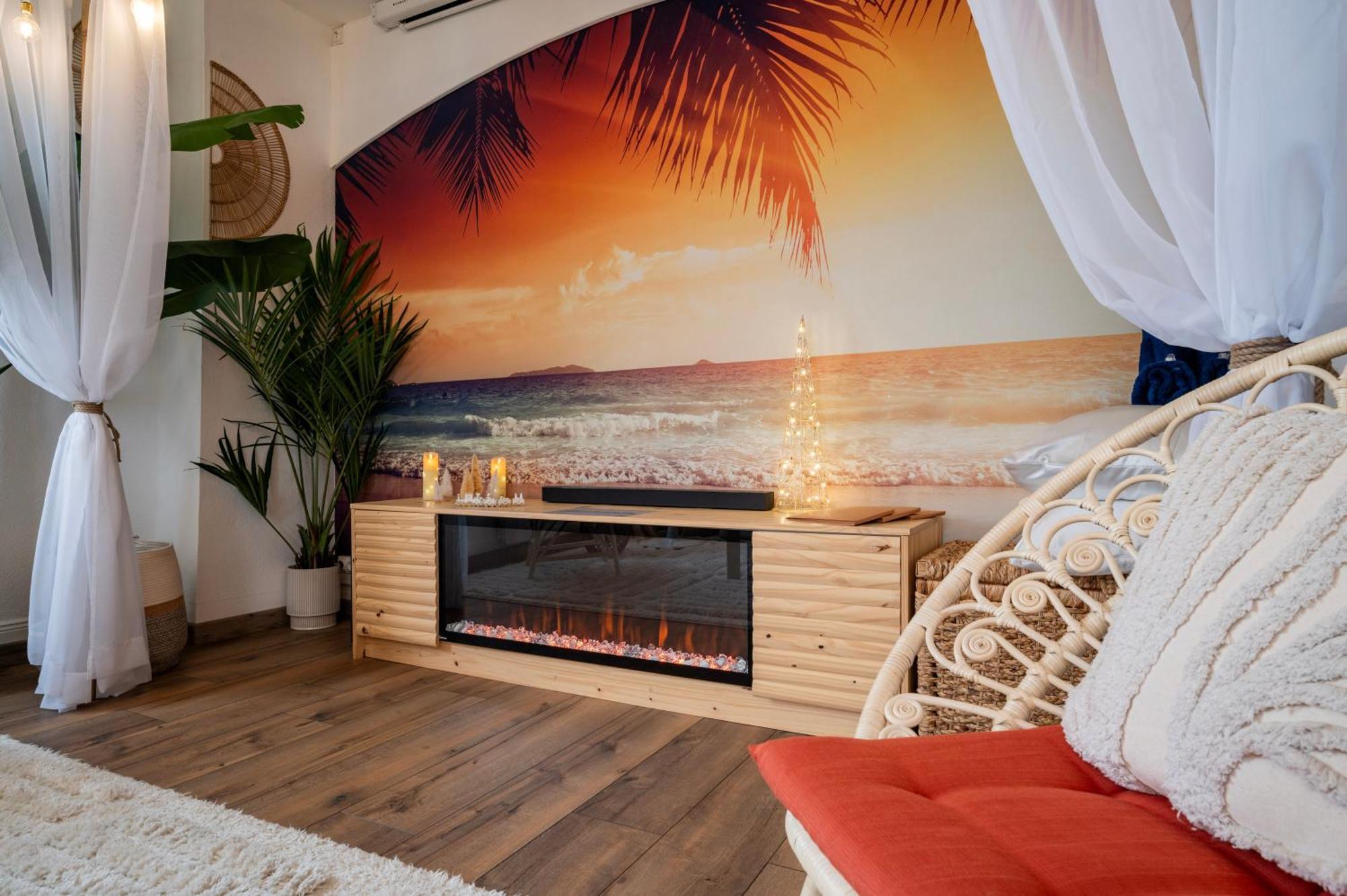Lit Rond Tres Grand Et Confortable - Garage Possible Ou Parking Gratuit Rue - Gare 2 Min Et 4 Min En Tram - Ciel Etoile - Netflix Videoprojecteur - Luxe Et Evasion Apartment *