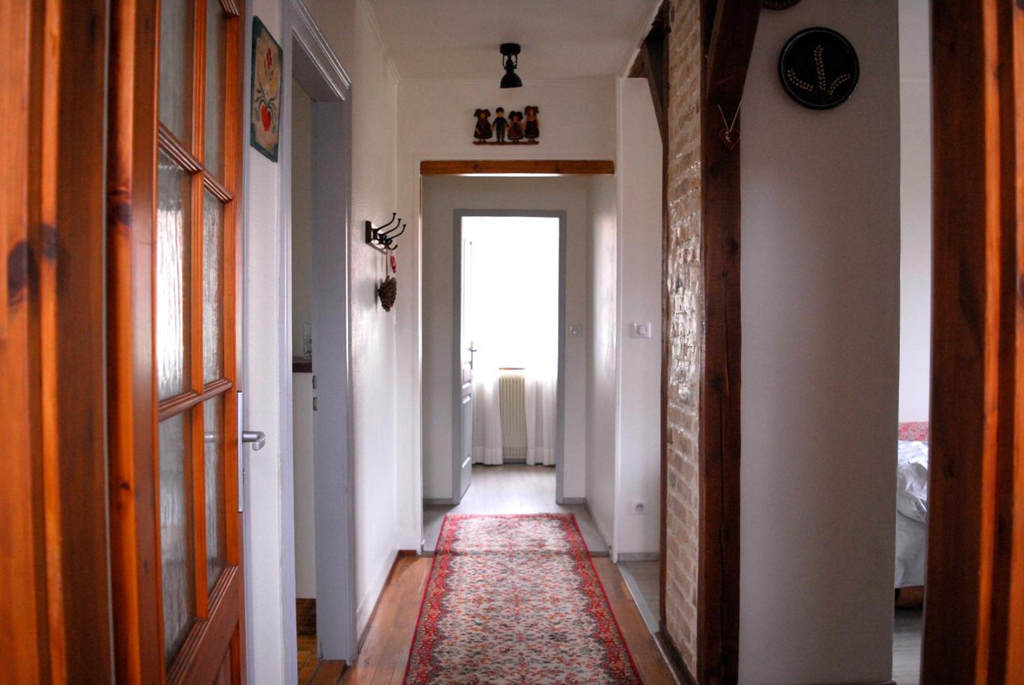 Guest house Ravissant 3p 90m2 Au Calme, Proche Du Parlement Europeen *