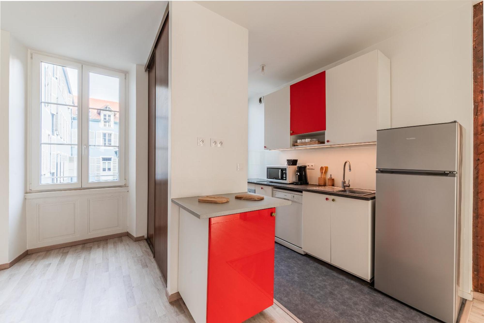 Chaleureux & Lumineux T3 Strasbourg-centre Apartment *