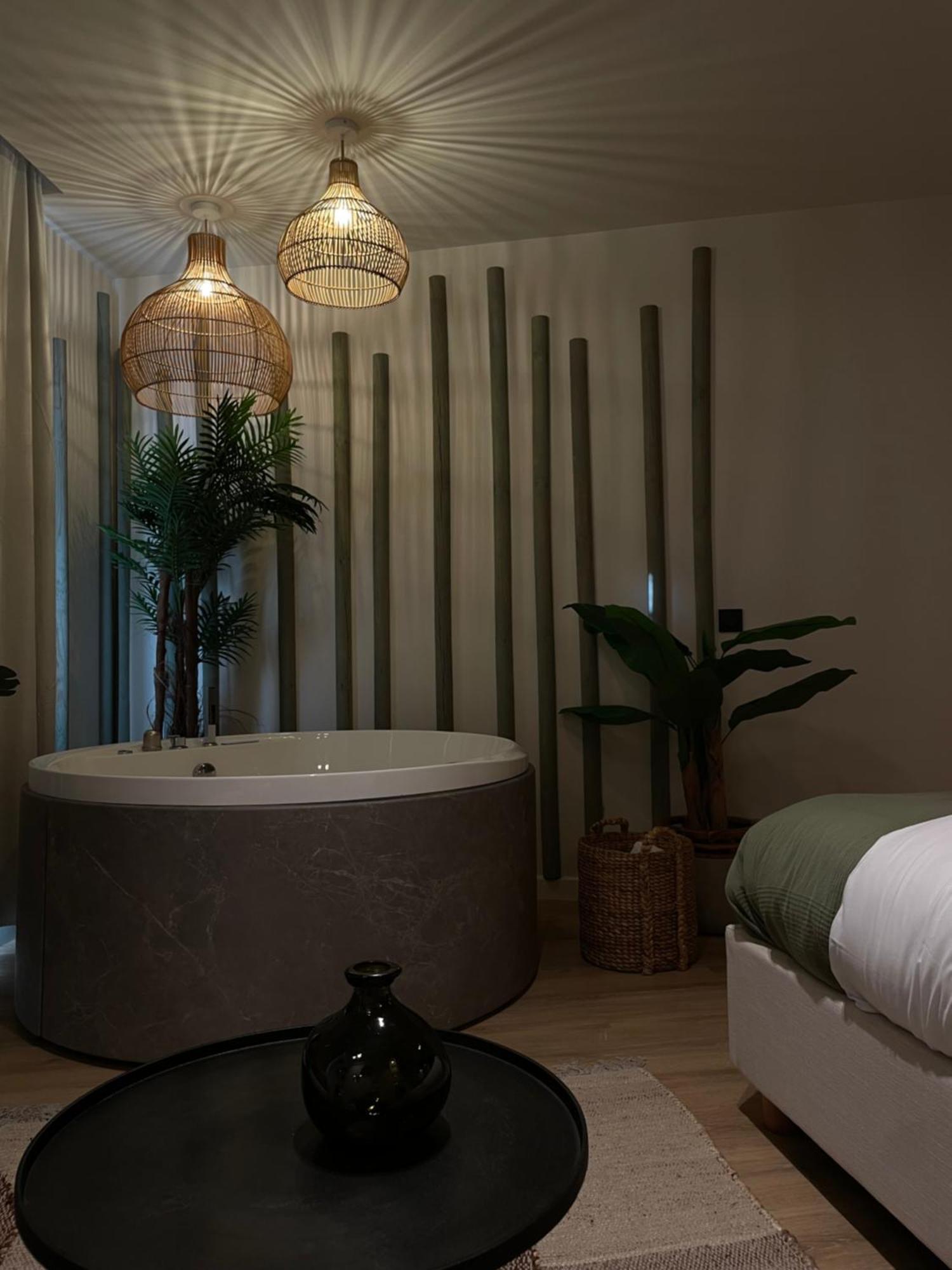 Apartment Strasbourg, Sauna, Spa, Bali, Evasion Romantique Et Sensuelle *