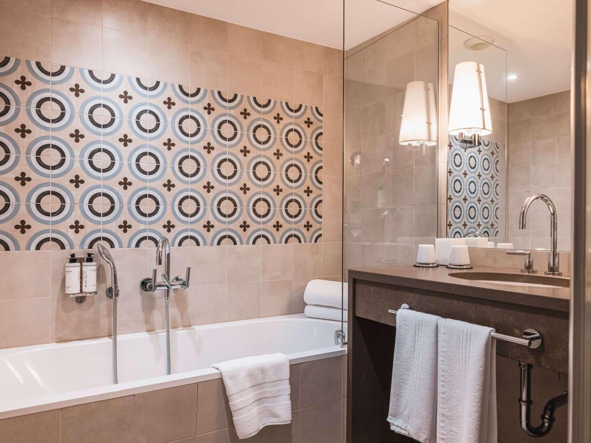 Hotel Cour Du Corbeau - Mgallery Collection 4*
