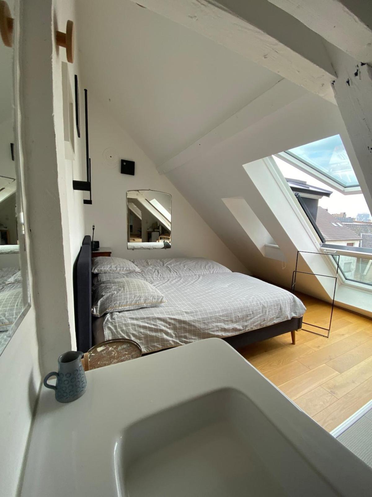 Appartement Spacieux Et Lumineux Au Centre De *