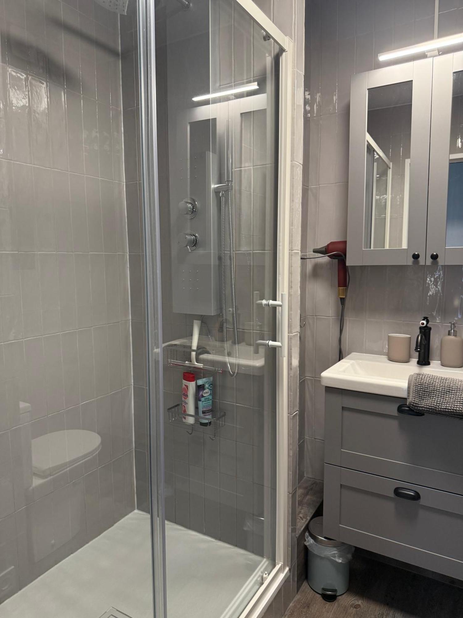 Iii 135m2 Esplanade Apartment