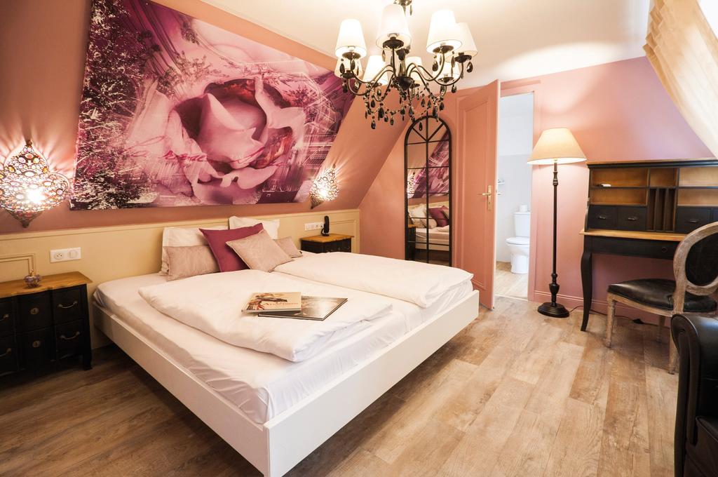 Roses Otel Strazburg